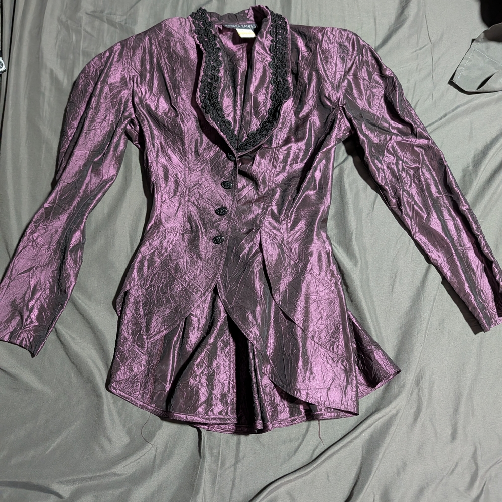 Chic Women's Purple Blazer with Black Trim